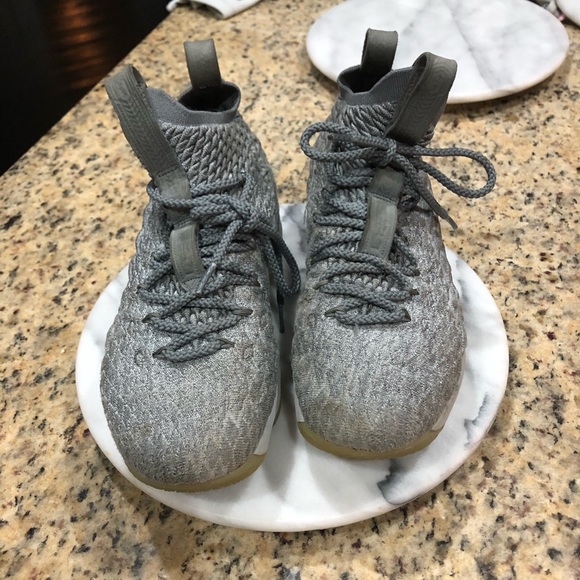 lebron james 15 boys